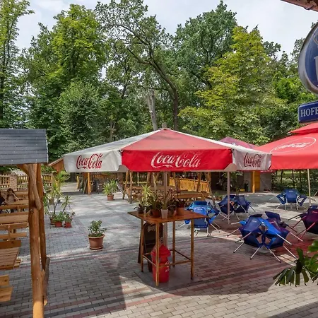 Bed & Breakfast Pavilon Panzio Etterem Es Pizzeria