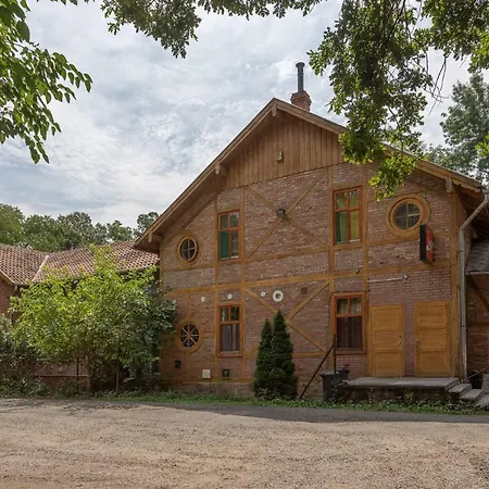 Pavilon Panzio Etterem Es Pizzeria Gyomaendrőd