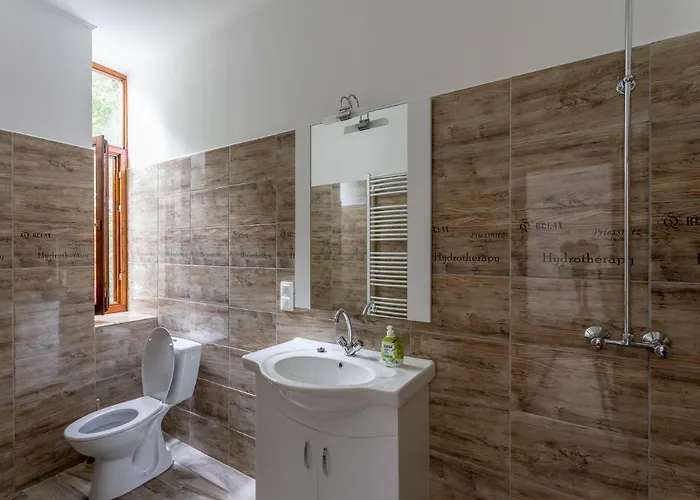 Pavilon Panzió étterem és Pizzéria Bed & Breakfast