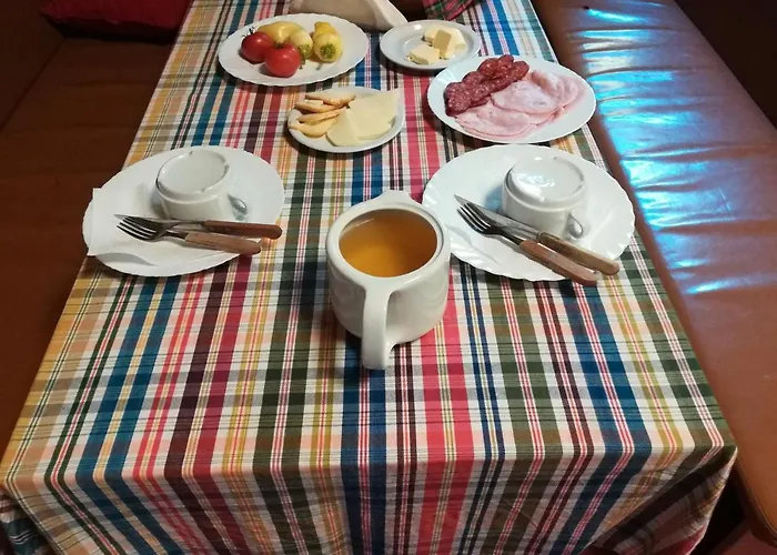 Frühstückspension Pavilon Panzio Etterem Es Pizzeria Gyomaendrőd